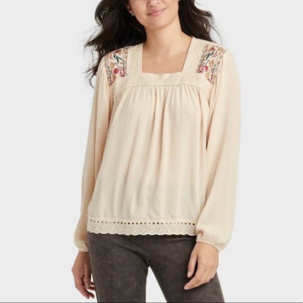 Knox Rose™ Embroidered Square Neck Lace Top Puff Sleeve Top- Cream